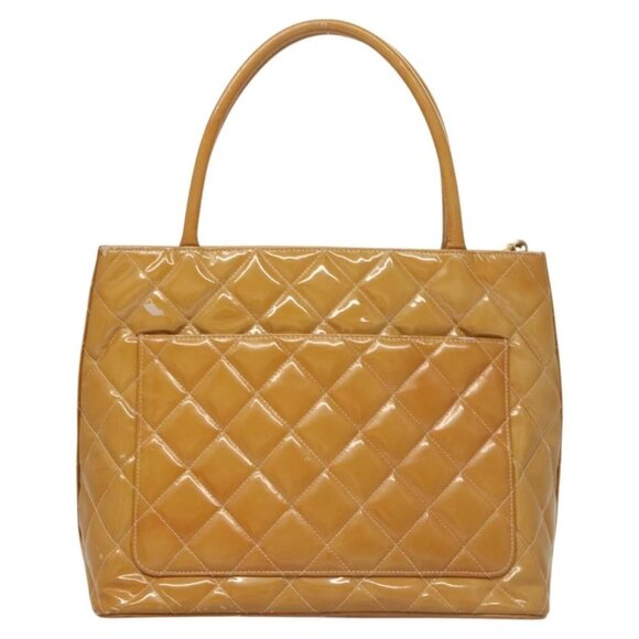 CHANEL Matelasse Reprint Tote Bag Patent leather Yellow Gold CC Auth 124110 - Picture 2 of 16
